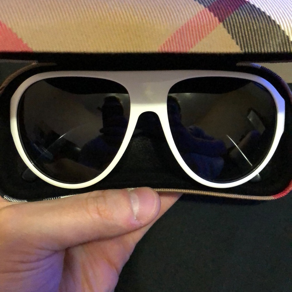 Burberry sunglasses